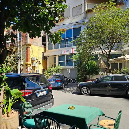 Apartment Rock'n'roll Tirana